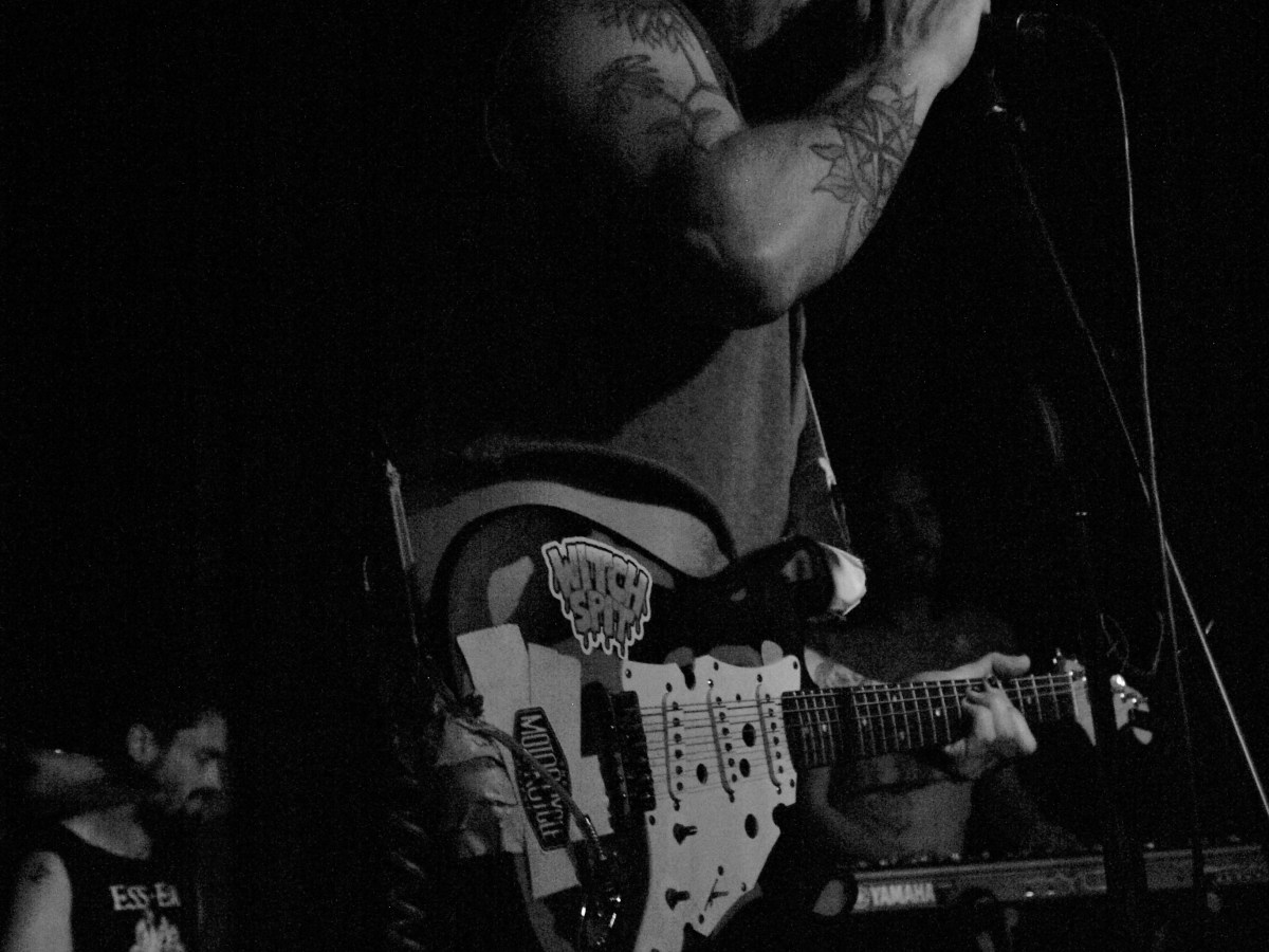 LIVE REVIEW – Idly By – Talk Me Down single launch show – Jack & Jill’s Basement Bar –&nbsp;15/7/22